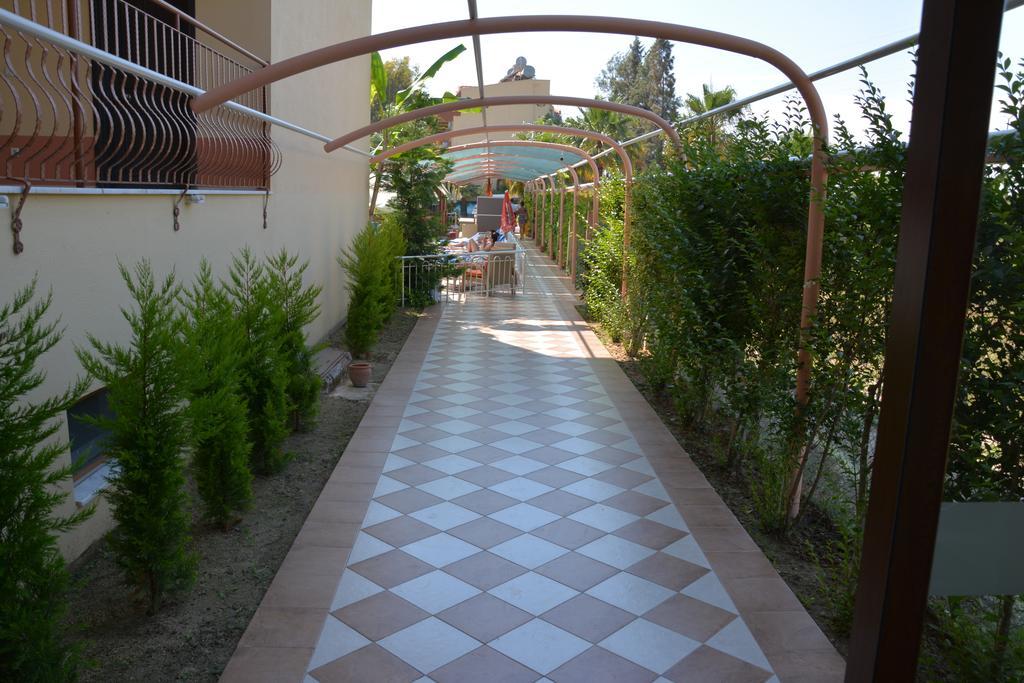 Yavuzhan 2* Side